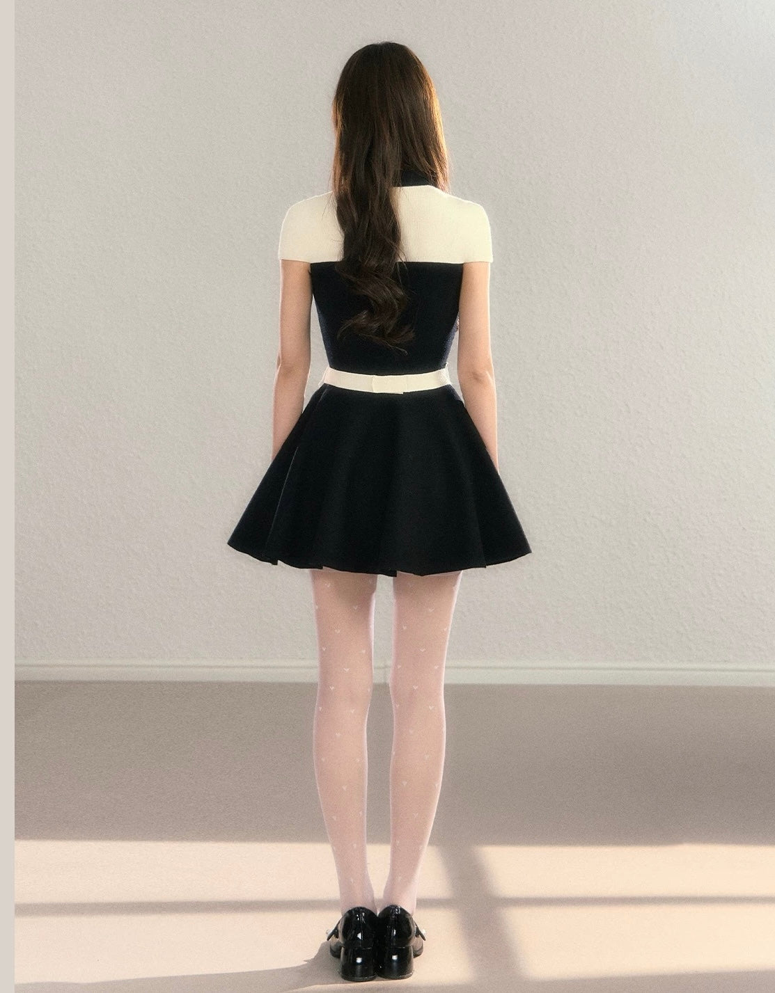 line cut luxury one-piece KS1280